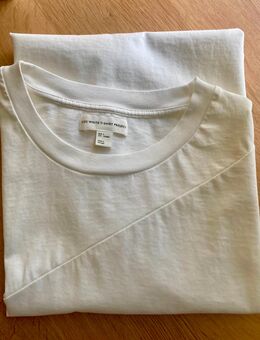 Weißes T-Shirt (COS), Gr. S - Berlin