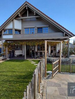 Komfortable Familienresidenz im Landhausstil - Burgheim