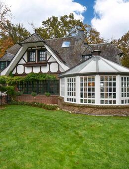 Eleganter Landhausstil trifft Naturidylle - Villa im Hardtwald - Bad Homburg (Höhe)