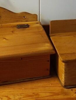 2 dekorative Vintage Holz Kästen - ehemals Schuhputzkästen - Niederfischbach