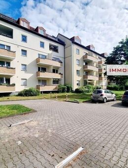 IMMOBERLIN.DE - Schöne Dachgeschosswohnung mit Südterrasse & Pkw-Stellplatz - Berlin