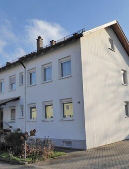 großzügiges Wohnhaus mit viel Potential - Weidenberg