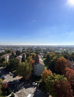 Vermietete 3-Zimmer-Wohnung mit Balkon und Garage inkl. Traumblick auf Schwabach - Schwabach