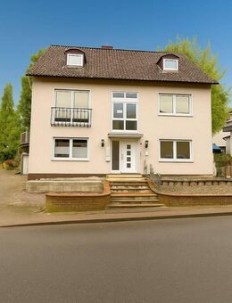 Attraktives 4-Parteienhaus mit attraktiven Mieteinnahmen - Bornhöved