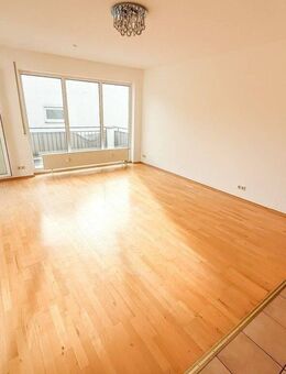 Helle 2-Zimmer-Wohnung in Feldrandlage von Eschborn/Niederhöchstadt! - Eschborn