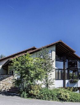 Solides Architektenhaus (3 Wohnungen) mit Garten und Garage in Rheinfelden-Herten - Rheinfelden (Baden)