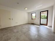NEU im Angebot: Renovierte 1-ZW mit EBK und Balkon in Veitshöchheim ab sofort! - Veitshöchheim