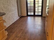 *** Schöne renovierte zentrale 2-Zimmer-Wohnung mit Balkon - provisionsfrei-Berenbostel-Zentrum*** - Garbsen