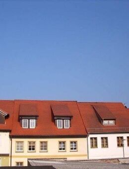 1-Zi. DG Wohnung in ruhiger Lage direkt an der Stadtmauer und im Stadtzentrum - Zerbst (Anhalt)