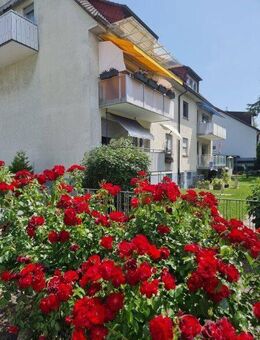ETW-Eckwohnung mit Balkon inklusive Einzel-Garage - Edingen-Neckarhausen