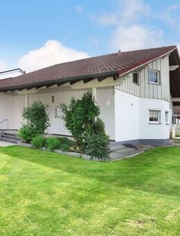 Einfamilienhaus mit Einliegerwohnung in Landshut-Münchnerau - Landshut