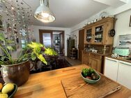 Charmante Altstadtwohnung mit Südterrasse Denkmalgeschütztes Schmuckstück in Backnang - Backnang
