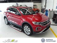 VW T-Roc, 1.5 TSI Move, Jahr 2023 - Memmingen