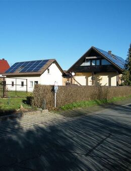 Raumwunder mit Nutzungsvielfalt!! Ein- / Zweifamilienhaus oder Wohnhaus mit Büro/Praxis jeweils mit Einliegerwohnung - Glaubitz