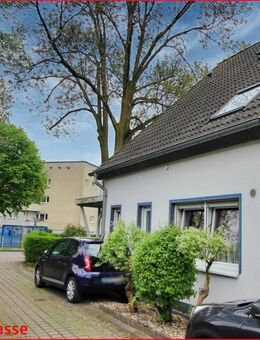 Doppelhaushälfte in Herne Raumwunder mit Garten für Ihre Familie - Herne