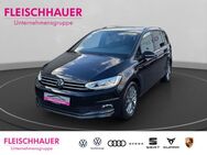 VW Touran, 1.5 TSI Comfortline DC, Jahr 2023 - Euskirchen