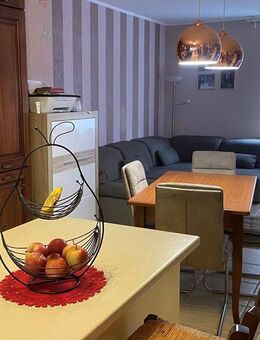 Schöne Erdgeschosswohnung mit Garage im beliebten Ortsteil Ludwigshafen - Ludwigshafen (Rhein)