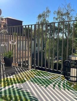 3-Zimmer-Altbau Wohnung - Fußgängerzone Weiden mit Dachterrasse - neu saniert - neu eingerichtet mit Aufzug und Küche! - Weiden (Oberpfalz)