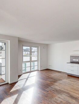 Einzelstück: Gemütliche 5-Zimmer-Wohnung mit Nord- und Südterrasse - Düsseldorf