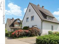 Sehr gepflegtes Einfamilienhaus mit schönem Garten und Garage in beliebter Lage in Bi-Jöllenbeck - Bielefeld