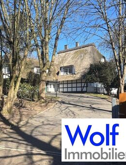Modernes Fachwerkhaus mit Reetdach und Wellnessbereich am Südhang des Wiehengebirges - Hüllhorst
