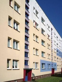 Gemütliche 3-Raum-Wohnung mit bodengleicher Dusche und Balkon - Gera