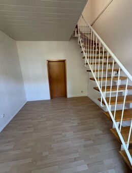 Tolle Wohnung in Vohwinkel über 2 Etagen (Kaiserstraße) - Wuppertal