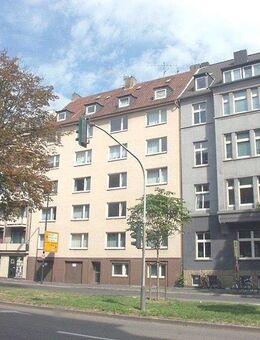 Modernisierte 3-Zi.-Wohnung in Düsseldorf-Pempelfort - Wentzel Dr. - Düsseldorf
