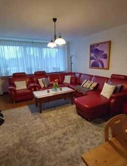 Sehr gepflegte Etagenwohnung mit gemütlichem Balkon - Hannover