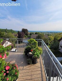 Charmante und gepflegte 3-Zimmer DG-Wohnung mit Garten, Balkon,Garage, in begehrter Lage in Fischingen - Fischingen