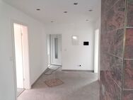 Zentral gelegenes Mehrfamilienhaus mit Garage und eigenem Parkplatz - Riegelsberg