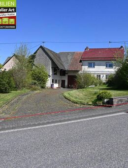 Wohnhaus mit toller Zufahrt und Scheune - Kaperich