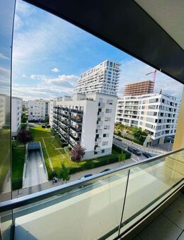 Exklusive 2,5-Zi.-Wohnung mit Balkon, Einbauküche und TG-Stellplatz im Frankfurter Europaviertel - Frankfurt (Main)