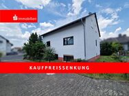 Zweifamilienhaus in zentraler und ruhiger Lage - Rodenbach (Hessen)