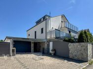 Modernes großes Haus mit Garage und Aufzug! - Reutlingen