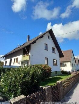 Freistehendes Ein/Zweifamlienhaus mit sonnigem Südwestgrundstück - Rastatt