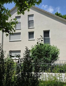 Idylle und Stadtnähe - Pure Lust zu Wohnen in dieser Erdgeschosswohnung - München