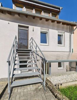 Großzügiges Familienhaus mit Garten - ideal zum Wohnen & Arbeiten in Wellen - Wellen