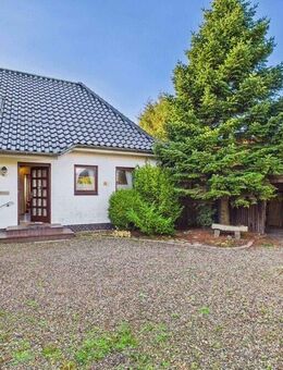 Sichtgeschützt Wohnen in bester Lage - Süderbrarup