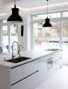 Licht, Luft, Loft, Köln Neuehrenfeld, TOP Erdgeschoss LOFT inkl. LUXUS Einbauküche, Kamin + zwei Terrassen und PKW Außenstellplatz im Innenhof - Köln