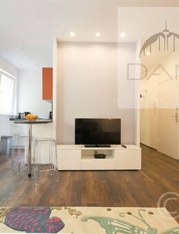 Bezugsfreie Design-Wohnung mit Sonnenbalkon am Fasanenplatz - Berlin