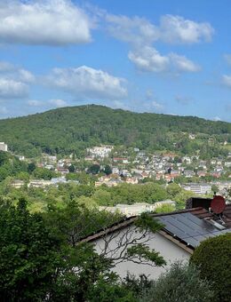 Freistehendes Einfamilienhaus mit ELW und herrlichem Ausblick - Bad Kissingen