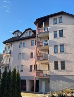 Zur Kapitalanlage: Kleine, tolle Wohnung mit Balkon - Waldheim