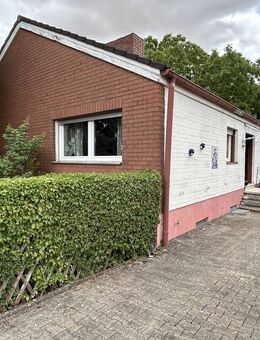 Renovierungsbedürftiges RENOLIT-Fertighaus mit vielen Möglichkeiten auf tollem Grundstück - Göllheim