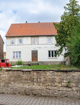Ehemaliges Schulgebäude mit Potential - Weinbergen