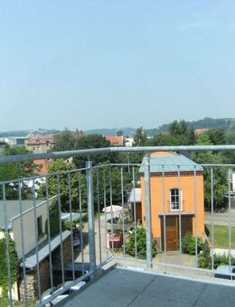 Meißen! Schöne helle 2,5 RWG mit Balkon im Dachgeschoss zu vermieten! - Meißen