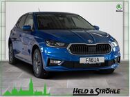 Skoda Fabia, 1.0 TSI Drive R, Jahr 2022 - Neu Ulm