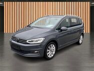 VW Touran, 1.5 TSI Highline, Jahr 2024 - Dresden