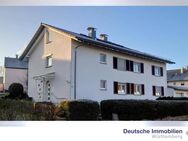 Großzügiges Zweifamilienhaus mit ausgebautem DG in Ellwangen - Ellwangen (Jagst)