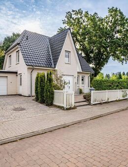 Energieeffizientes, hochwertiges Einfamilienhaus auf sonnigem Eckgrundstück mit Blick ins Grüne - Stuhr